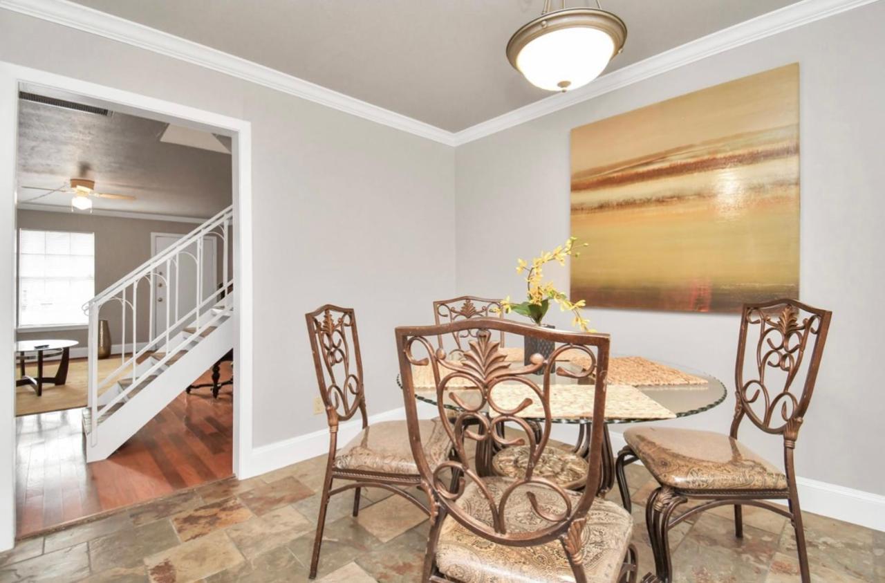 Stunning Private Room In Town Home Хьюстон Экстерьер фото
