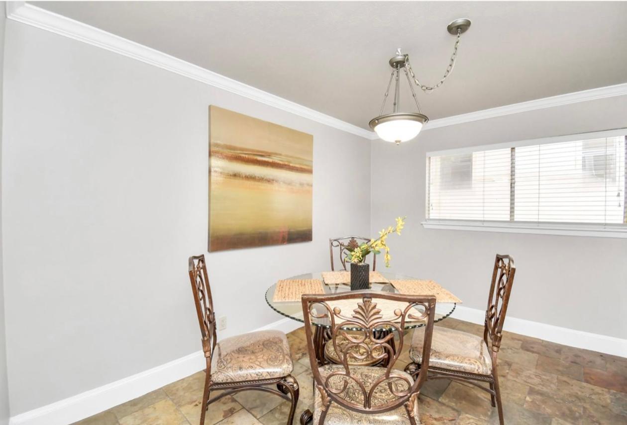 Stunning Private Room In Town Home Хьюстон Экстерьер фото